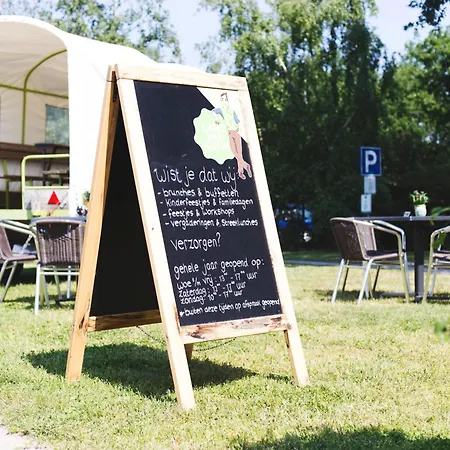 De Valkhoeve Apartament